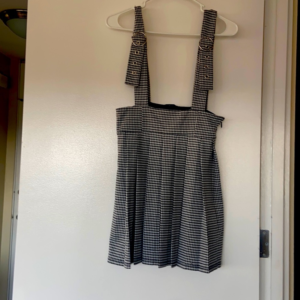 Overall dress